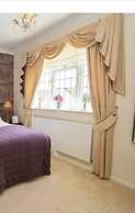 Room-cosy and Comfy Double Bedroom