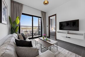 Modern 1BR with Balcony Sobha Hartland
