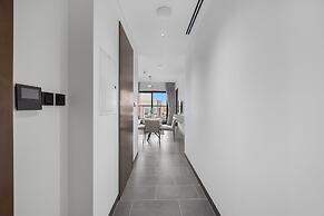 Modern 1BR with Balcony Sobha Hartland