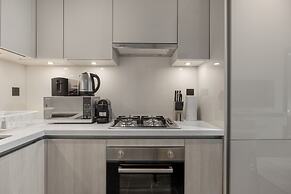 Modern 1BR with Balcony Sobha Hartland