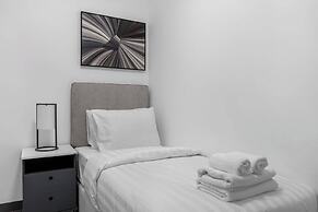 Modern 1BR with Balcony Sobha Hartland