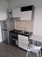 Room-charming Bangkok Apartment With Cit