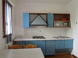Lovely Flat With Pool Access