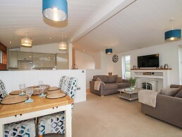 The Hedgerows - Hillview Lodges