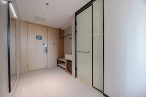 Lisi Future Hotel