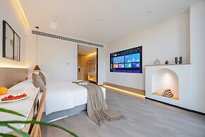 Lisi Future Hotel