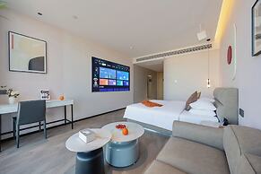 Lisi Future Hotel