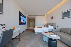 Lisi Future Hotel