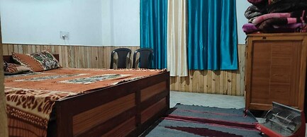 Royal Parshar Lake Home Stay