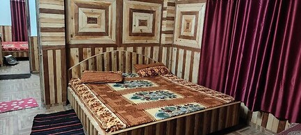 Royal Parshar Lake Home Stay