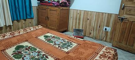 Royal Parshar Lake Home Stay