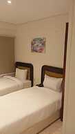 Transit 64 Hotel