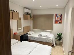 Transit 64 Hotel