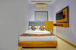 Hotel Nidhivan Palace