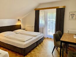 Hotel Maj Inn