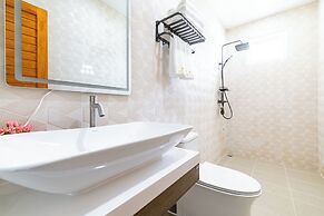 Tongtong Garden Holiday Hotel