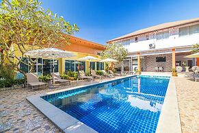 Tongtong Garden Holiday Hotel