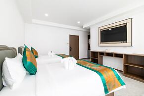Tongtong Garden Holiday Hotel