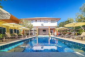 Tongtong Garden Holiday Hotel