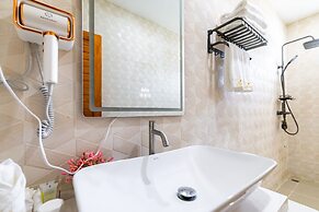 Tongtong Garden Holiday Hotel