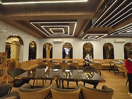 Hotel Gautam Grand Varanasi