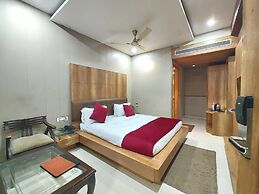 Hotel Gautam Grand Varanasi