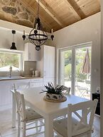 Private Hideaway in Zut Island