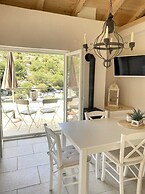Private Hideaway in Zut Island