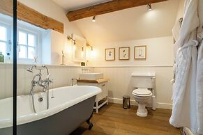 Stunning 6 BB Cottage & Annexe