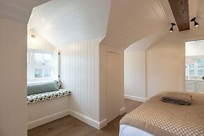 Stunning 6 BB Cottage & Annexe