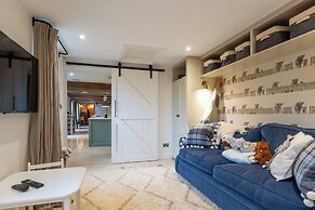 Stunning 6 BB Cottage & Annexe
