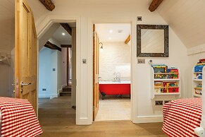 Stunning 6 BB Cottage & Annexe