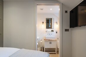 Stunning 6 BB Cottage & Annexe