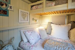 Stunning 6 BB Cottage & Annexe