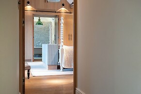 Stunning 6 BB Cottage & Annexe