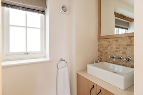 Stunning 6 BB Cottage & Annexe