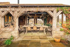 Stunning 6 BB Cottage & Annexe