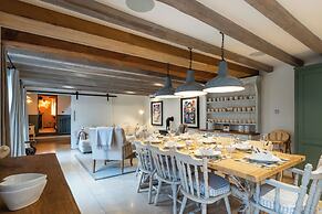 Stunning 6 BB Cottage & Annexe