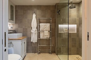 Stunning 6 BB Cottage & Annexe
