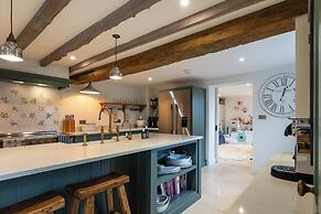 Stunning 6 BB Cottage & Annexe