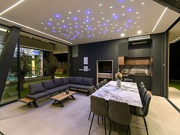 Huge Party Villa Near Imotski