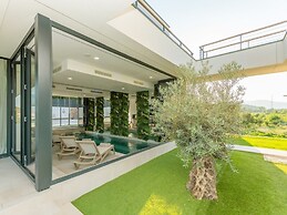 Huge Party Villa Near Imotski