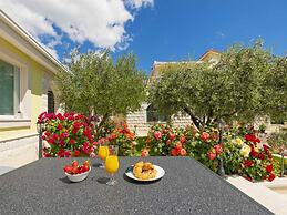 Tranquil Country Villa in Naklice