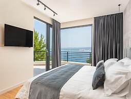 Luxury Seaview Villa With Jacuzzi