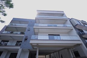 Heritage Residences-The Grey Lounge