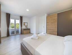 Paradise Villa in the Countryside