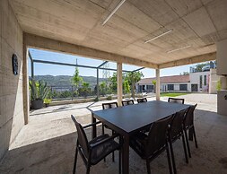 Villa Florinda With Pool Near Split