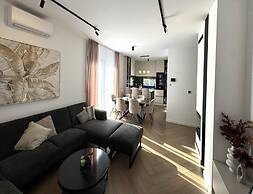 Lovrec Hillside Villa With Pool