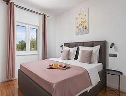 Stylish Villa in Lovrec With Sauna