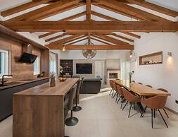 Stylish Villa in Lovrec With Sauna